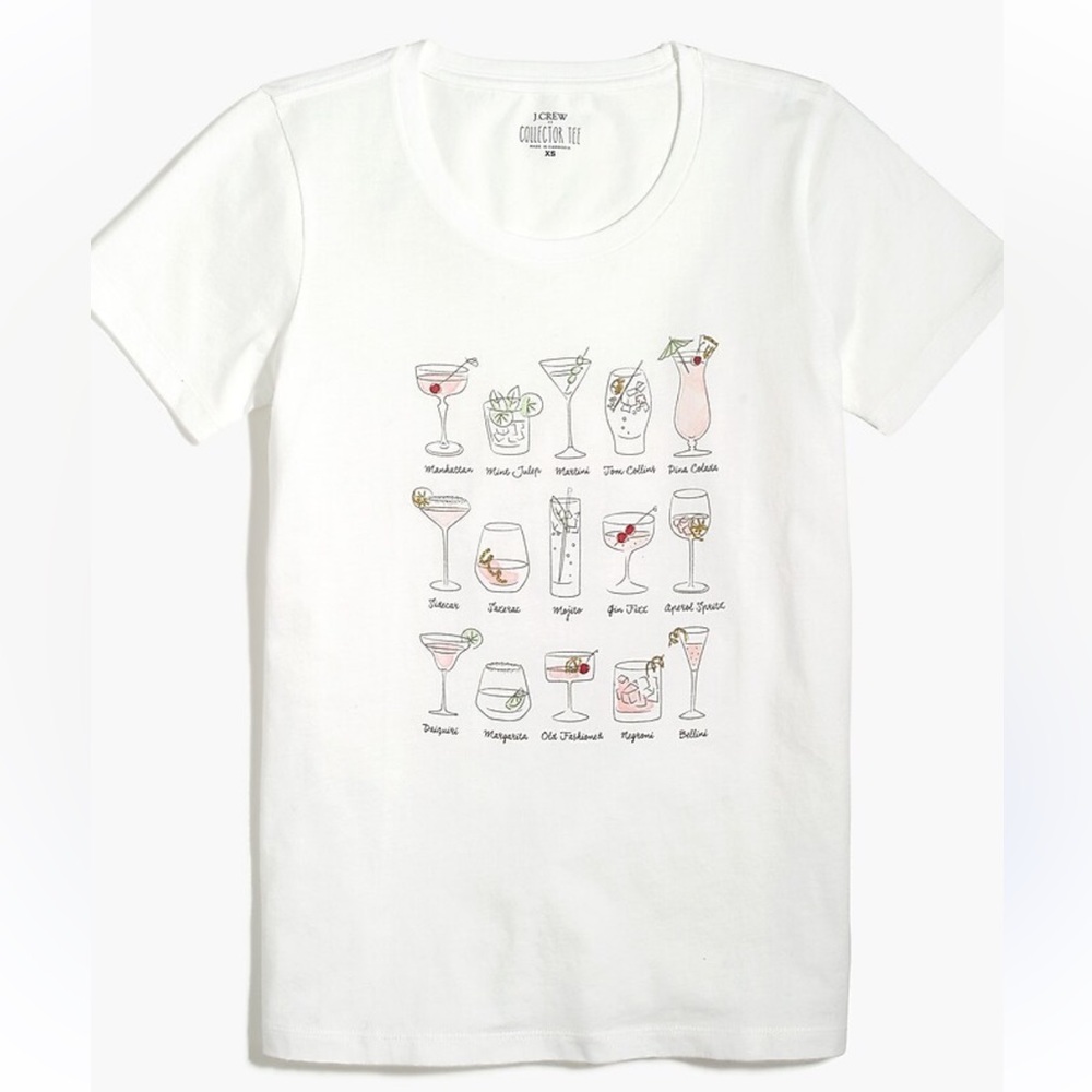 Cocktail graphic tee EUC